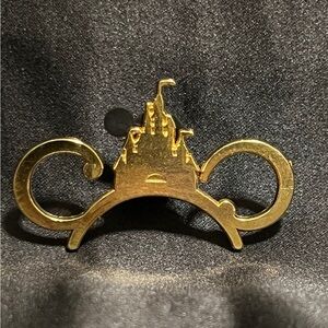 Disney Pin 118804 SDR Grand Opening Shanghai Castle on Mickey Ears souvenir